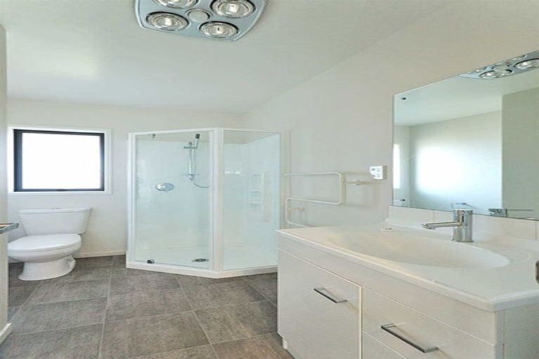 Photo of property in 2 Wallingford Crescent, Rolleston, 7615