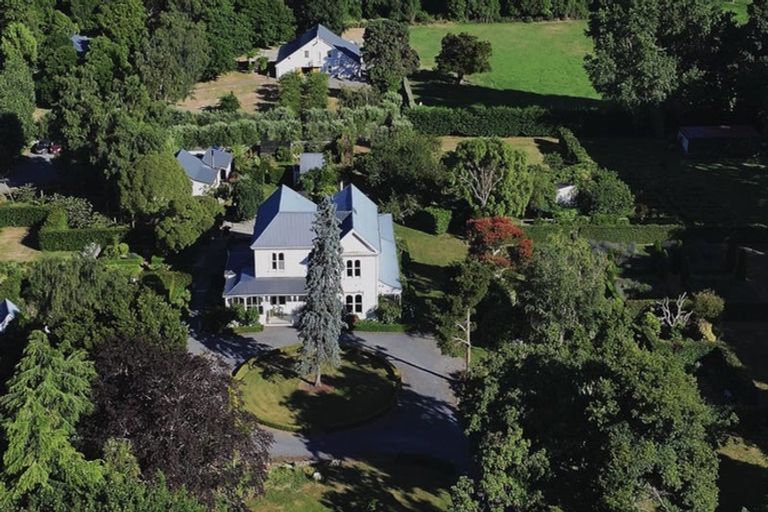 Photo of property in Tuhitarata Homestead, 2337 Kahutara Road, Pirinoa, Featherston, 5772