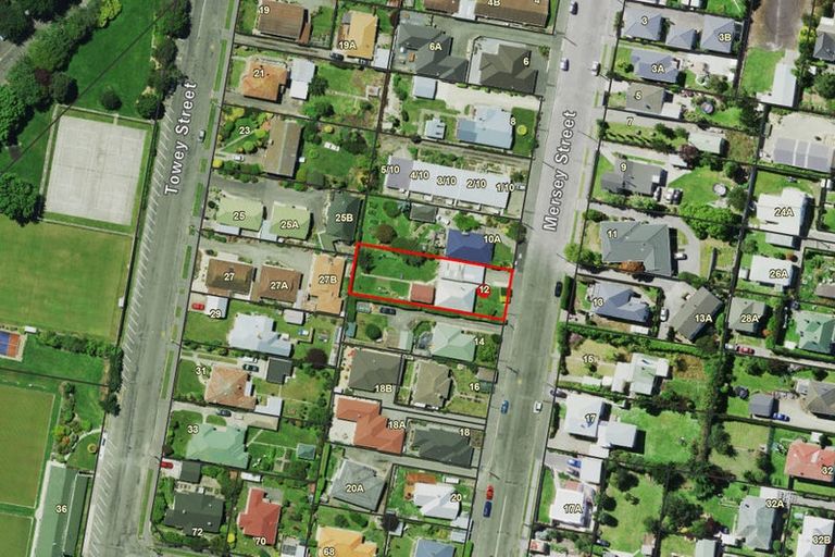 Photo of property in 12 Mersey Street, South Hill, Oamaru, 9400