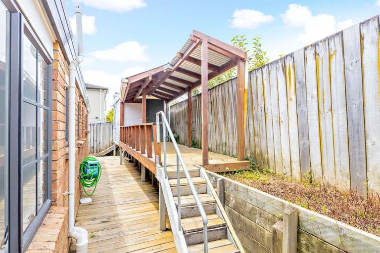 Photo of property in 14 Opawa Crescent, Favona, Auckland, 2024