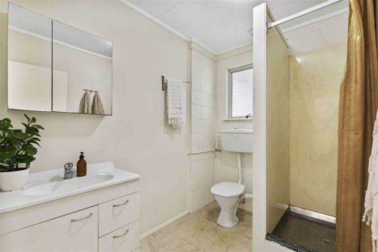 Photo of property in 23 Catrina Avenue, Birkenhead, Auckland, 0626