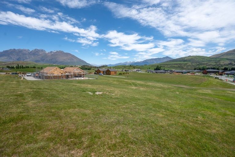 Photo of property in 50 Cunninghams Drive, Jacks Point, Queenstown, 9371