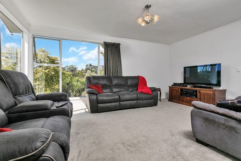 Photo of property in 47 Vandeleur Avenue, Birkdale, Auckland, 0626