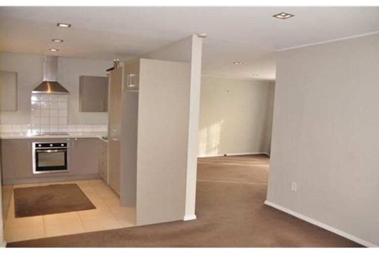 Photo of property in 37 Chedworth Avenue, Bishopdale, Christchurch, 8053