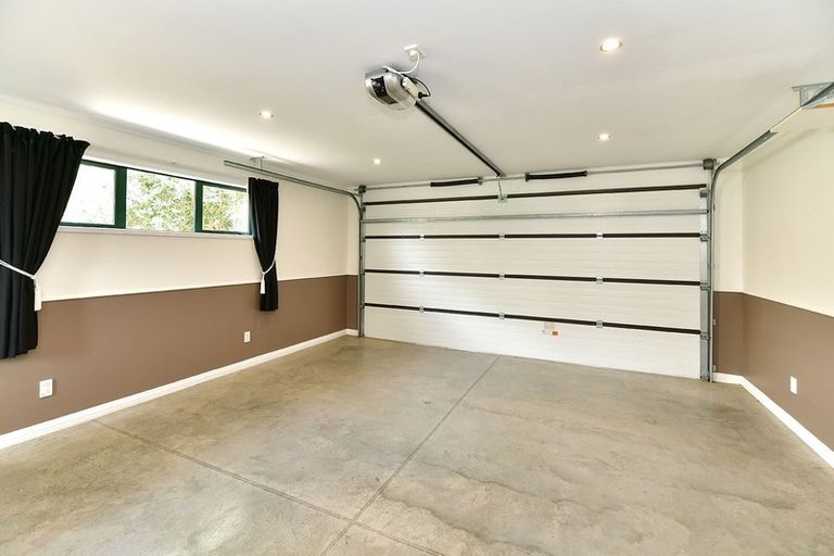 Photo of property in 45 Tindalls Bay Road, Tindalls Beach, Whangaparaoa, 0930