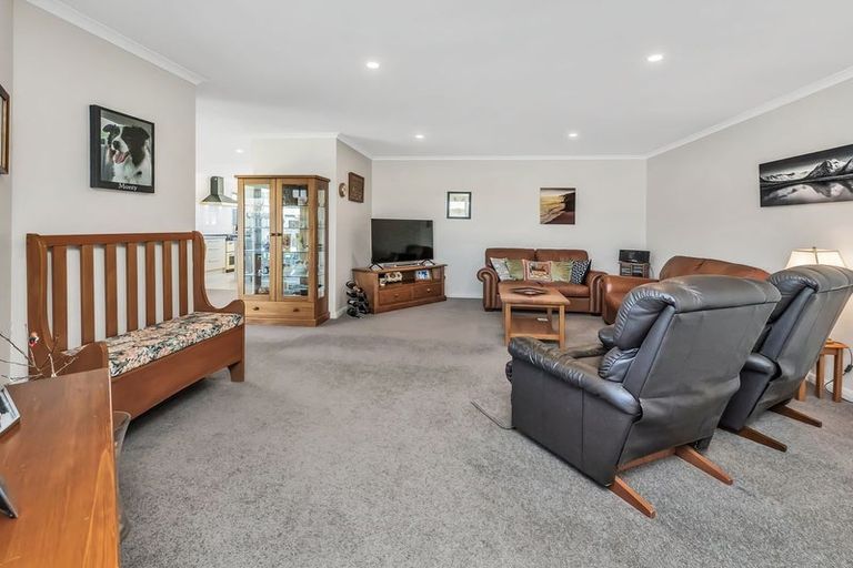 Photo of property in 4 Cressy Place, Darfield, 7510