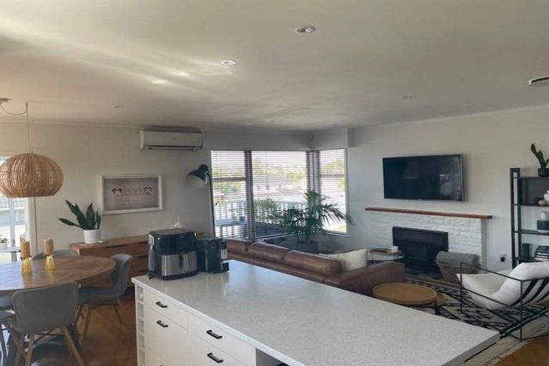 Photo of property in 2/66 Nelson Street, Howick, Auckland, 2014