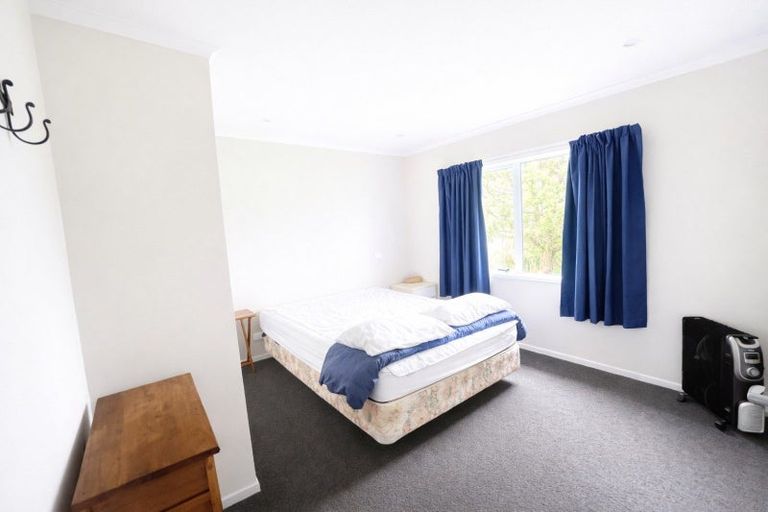 Photo of property in 19a Mackenzie Street, Te Atatu South, Auckland, 0610