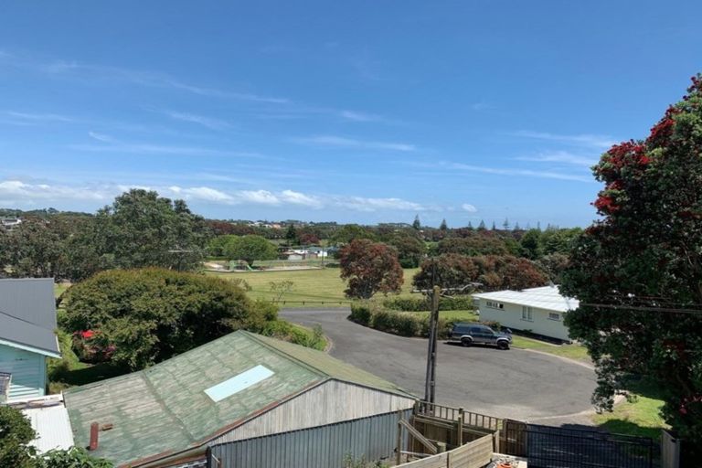 Photo of property in 11 North Street, Waitara, 4320