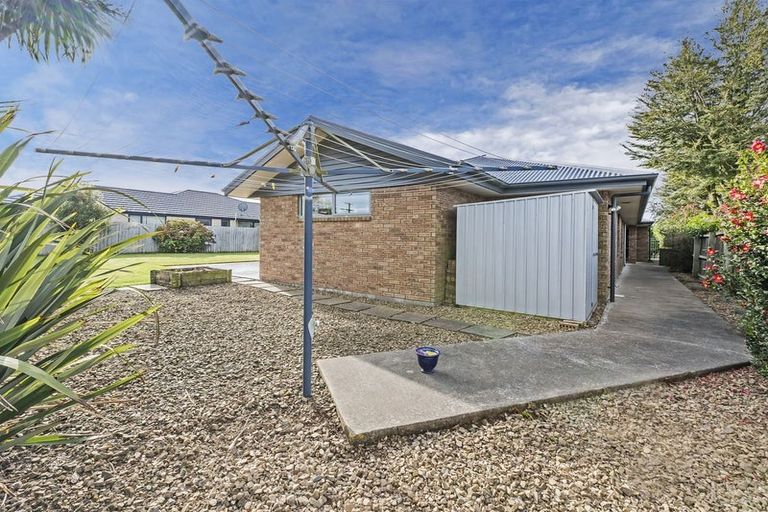 Photo of property in 16 Stanwood Grove, Darfield, 7510