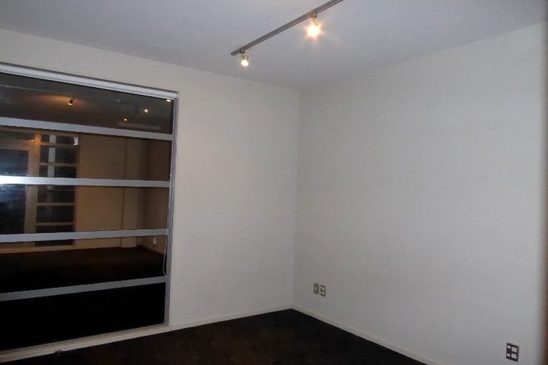 Photo of property in Vespa Apartments, 305/20 Hanson Street, Mount Cook, Wellington, 6021