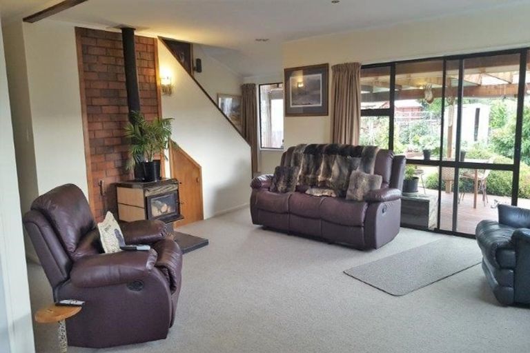 Photo of property in 15 Reid Avenue, Luggate, Cromwell, 9383