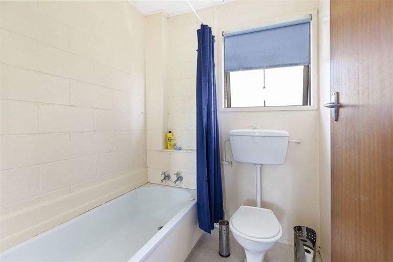 Photo of property in 6/12 Thornley Street, Titahi Bay, Porirua, 5022