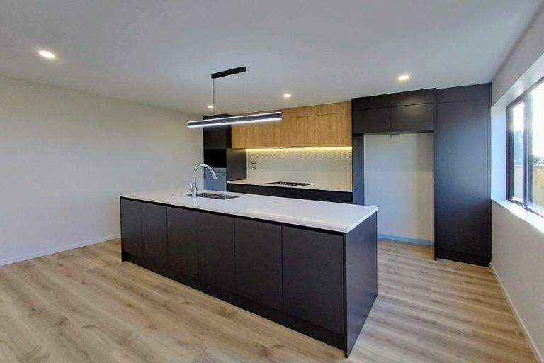 Photo of property in 1/2 Maxwelton Drive, Mairangi Bay, Auckland, 0630