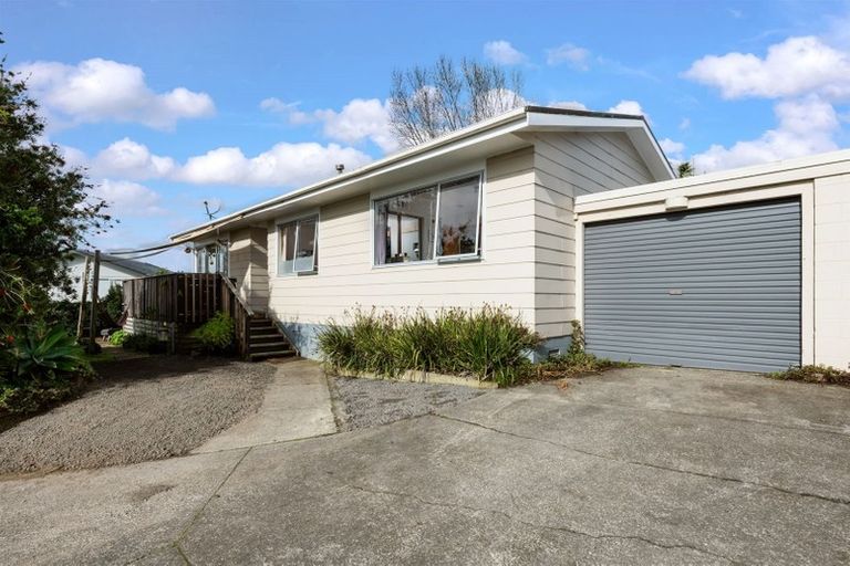 Photo of property in 1/21 Solar Road, Glen Eden, Auckland, 0602