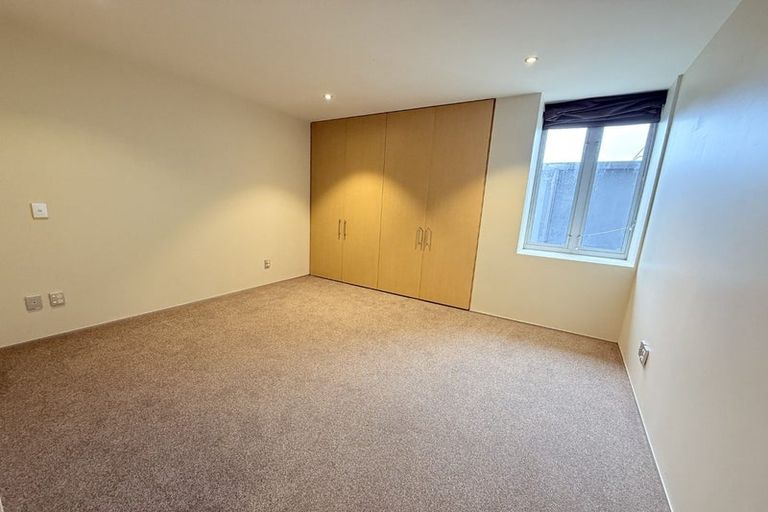 Photo of property in Sanctum Apartments, 27/10b Ebor Street, Te Aro, Wellington, 6011