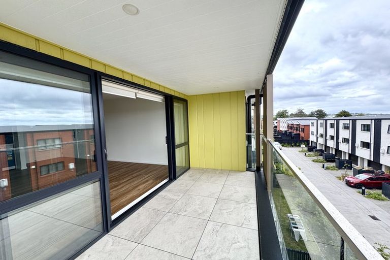 Photo of property in 201/3 Newelm Lane, Flat Bush, 2019