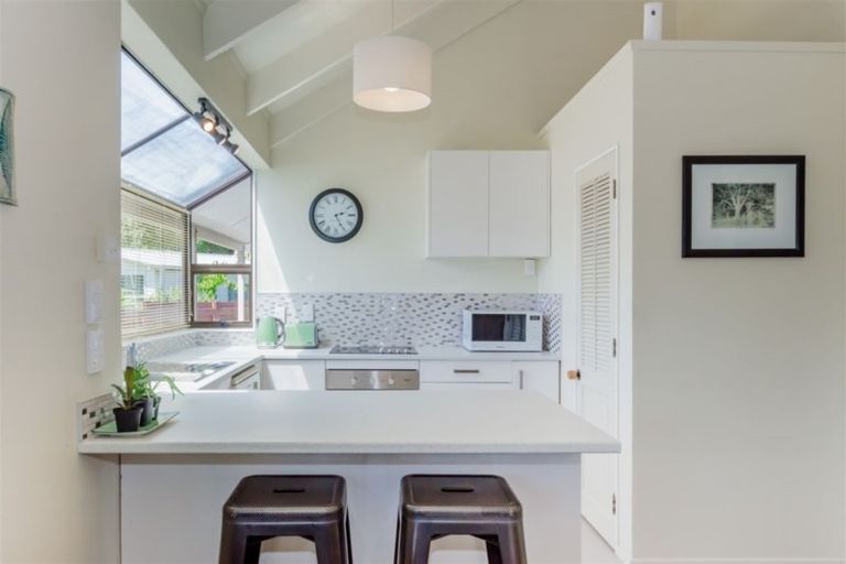 Photo of property in 18 Arnold Grove, Paraparaumu Beach, Paraparaumu, 5032