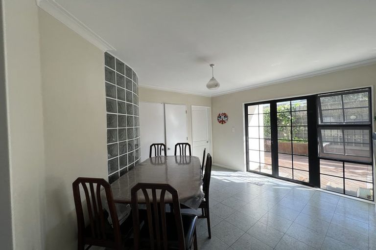 Photo of property in 1/94 Jutland Road, Hauraki, Auckland, 0622