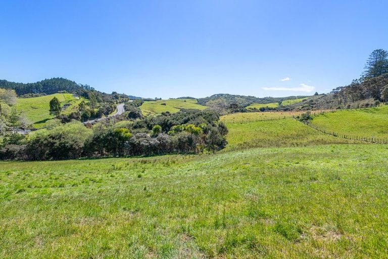 Photo of property in 883 Haruru Road, Wainui, Kaukapakapa, 0873