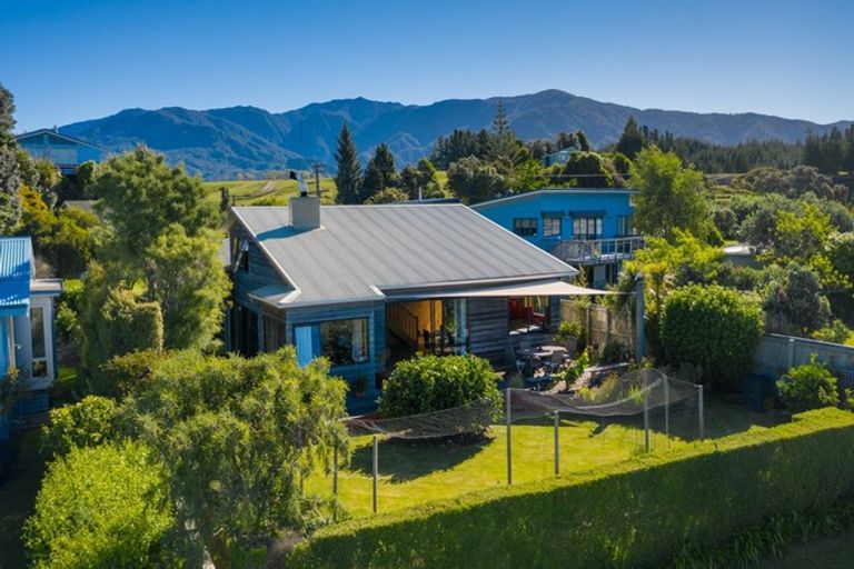 Photo of property in 266 Patons Rock Road, Patons Rock, Takaka, 7182