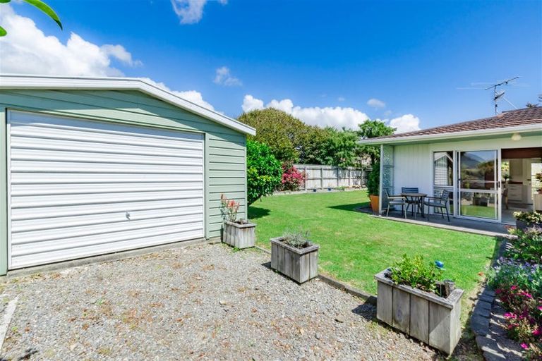 Photo of property in 7a Belvedere Avenue, Waikanae, 5036