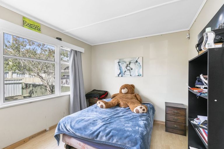 Photo of property in 61 Wellington Road, Wainuiomata, Lower Hutt, 5014