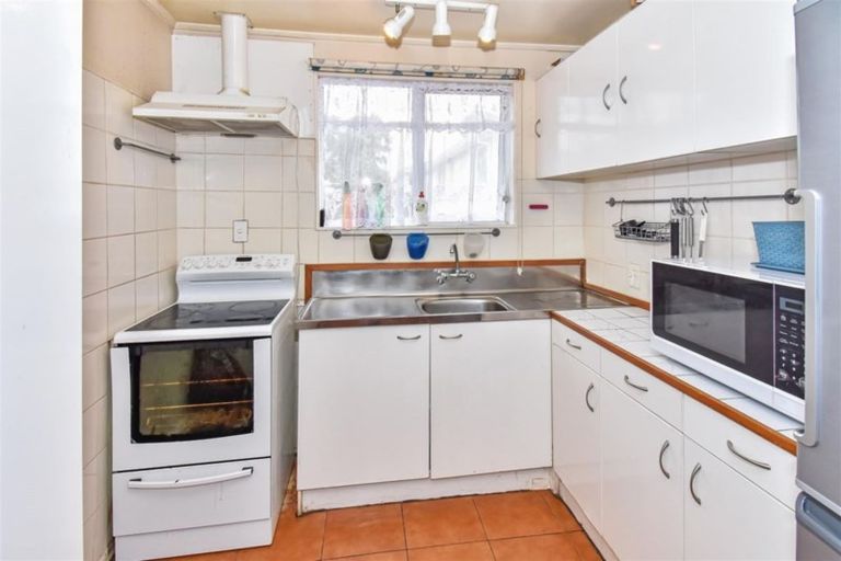 Photo of property in 3/4 Coombe Avenue, Otara, Auckland, 2023