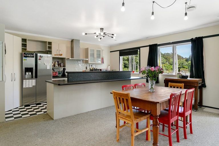 Photo of property in 10 Rereahu Avenue, Hatepe, Turangi, 3382