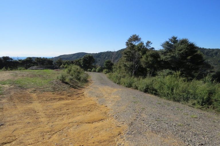 Photo of property in 890 Tuateawa Road, Waikawau, Coromandel, 3584