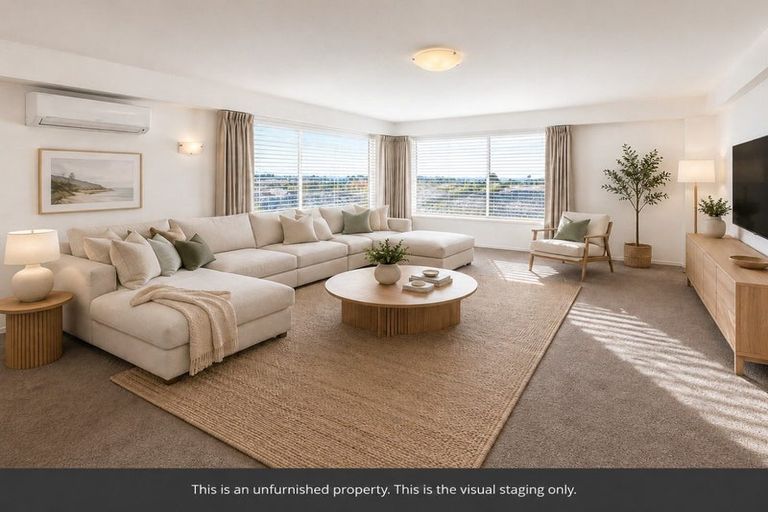 Photo of property in 76a Lake Road, Narrow Neck, Auckland, 0624