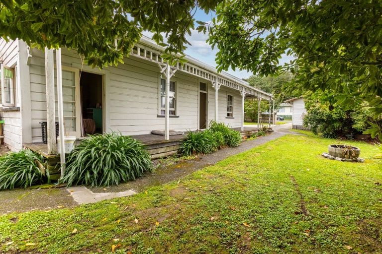 Photo of property in 6 Carlson Street, Dannevirke, 4930