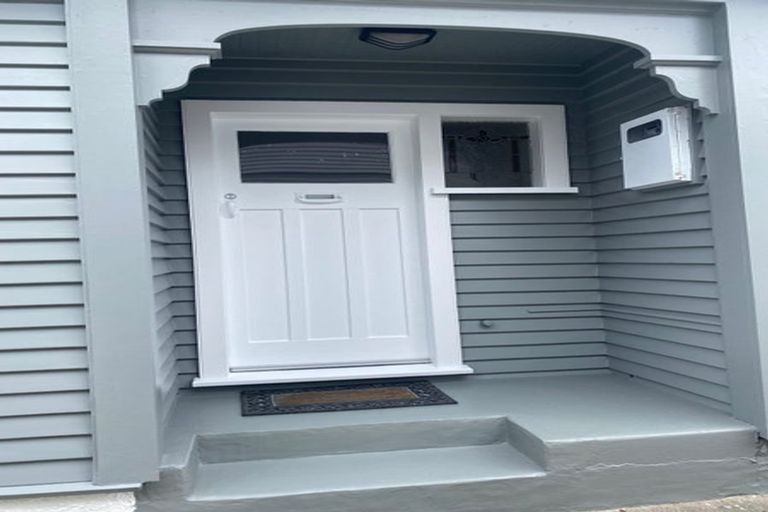 Photo of property in 110 Knights Road, Hutt Central, Lower Hutt, 5010