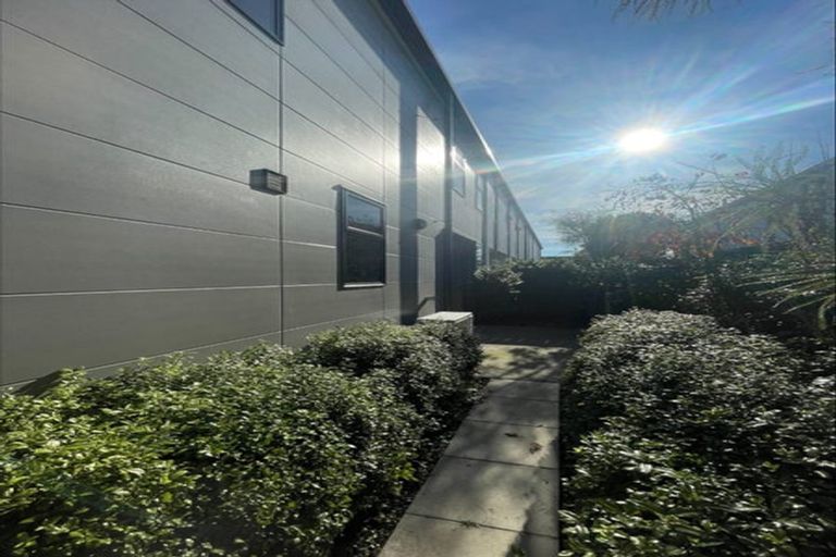 Photo of property in 2/269 Kilmore Street, Christchurch Central, Christchurch, 8011
