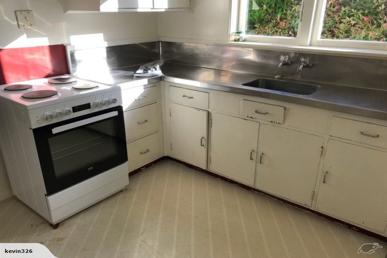 Photo of property in 2 Sydenham Street, Northland, Wellington, 6012