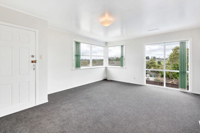 Photo of property in 141 Flanshaw Road, Te Atatu South, Auckland, 0610