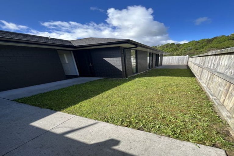 Photo of property in 92 Pakanga Grove, Pyes Pa, Tauranga, 3112