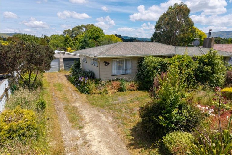 Photo of property in 93 Mclean Street, Woodville, 4920