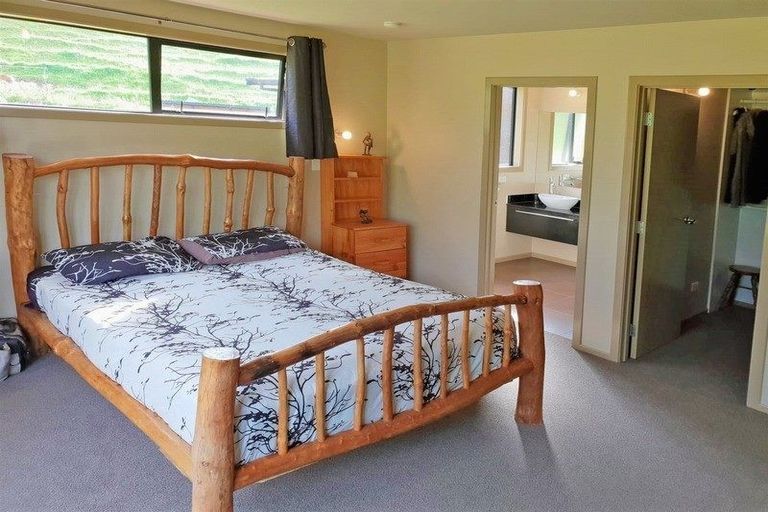 Photo of property in 63a Saxton Road, Upper Vogeltown, New Plymouth, 4371