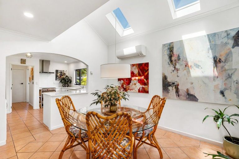 Photo of property in 16a Everest Avenue, Havelock North, 4130