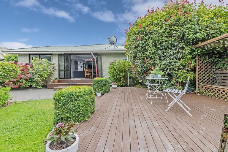 Photo of property in 413 Yaldhurst Road, Russley, Christchurch, 8042