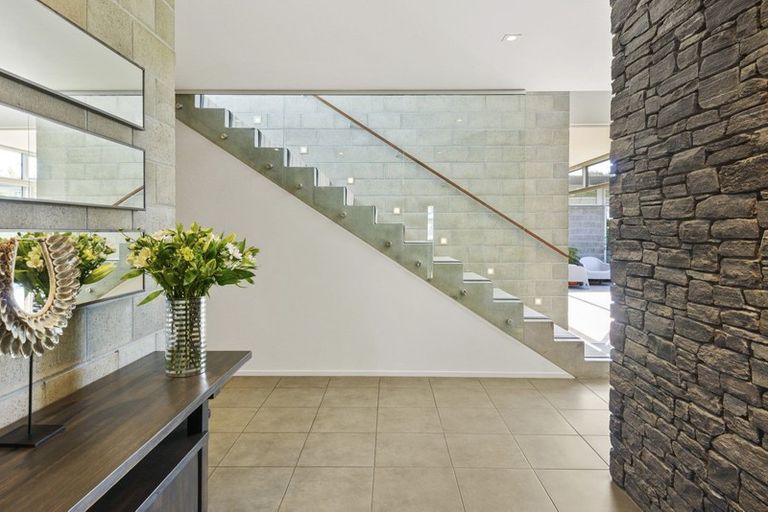 Photo of property in 18 Menzies Street, Sumner, Christchurch, 8081