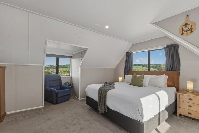 Photo of property in 17 Mountain Road, Western Heights, Rotorua, 3015