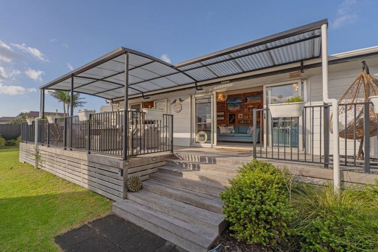 Photo of property in 6 Winderton Way, Pauanui, Hikuai, 3579