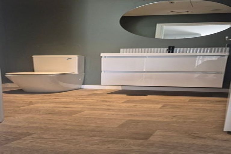 Photo of property in Unit 101, Level 1, 101/14 Laings Road, Hutt Central, Lower Hutt, 5010