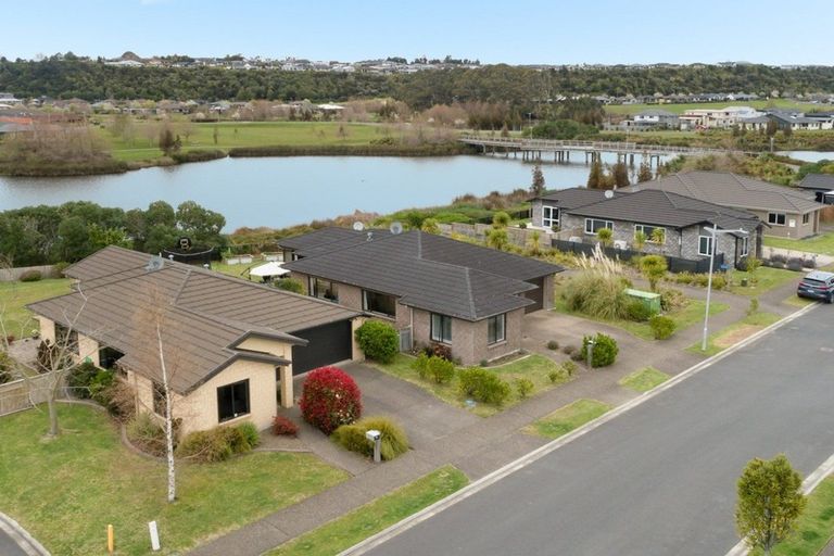 Photo of property in 27 Scoria Close, Pyes Pa, Tauranga, 3112