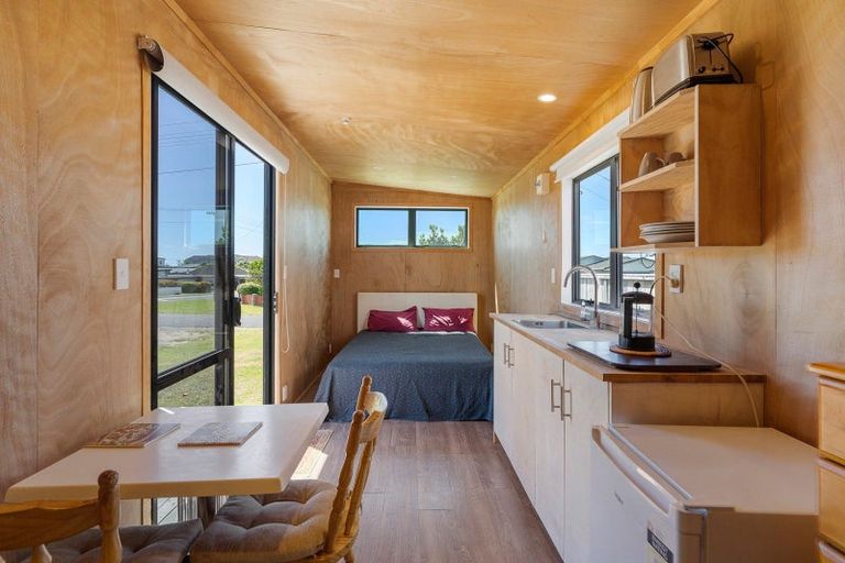 Photo of property in 114 Tamaki Road, Whangamata, 3620