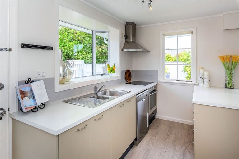 Photo of property in 1/200 Waimairi Road, Ilam, Christchurch, 8041