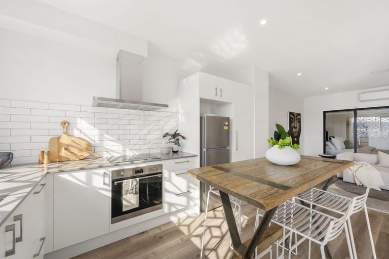 Photo of property in 206/2 Onepu Road, Kilbirnie, Wellington, 6022