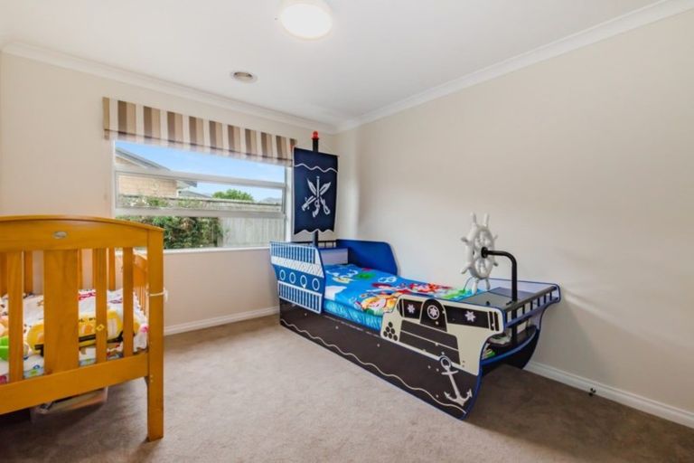 Photo of property in 7 Otupoa Way, Paraparaumu, 5032